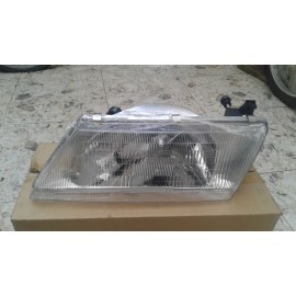 Farola (der. O Izq.), Nissan B14, 95-99 (mex)