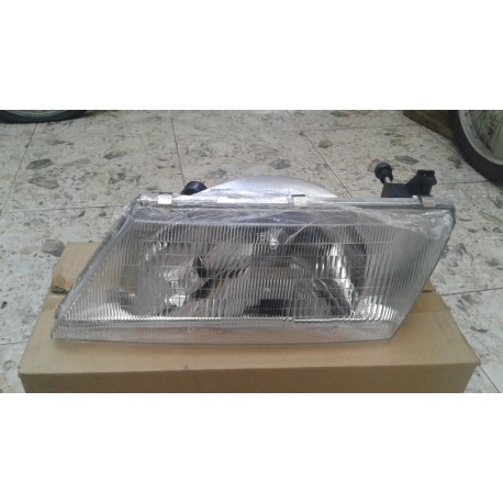 Farola (der. O Izq.), Nissan B14, 95-99 (mex)