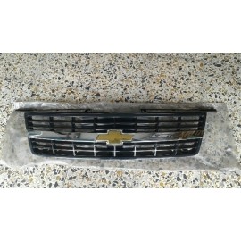 Persiana negra (con bocel cromado y logo) Chevrolet Dimax 2009-14