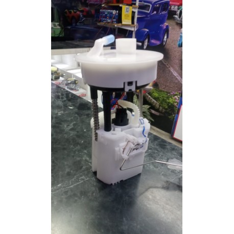 Bomba de combustible (conjunto completo) CLIO