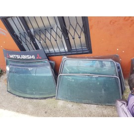 Vidrio panoramico o trasero, Vehiculos antiguos