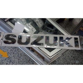 Emblema Quinta Puerta, Suzuki Vitara V6