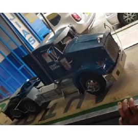 Tractomula Kenworth T800, Escala 1:10