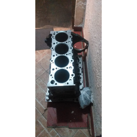 Bloque motor 4HK1, NPR reward (cilindro para reparar)